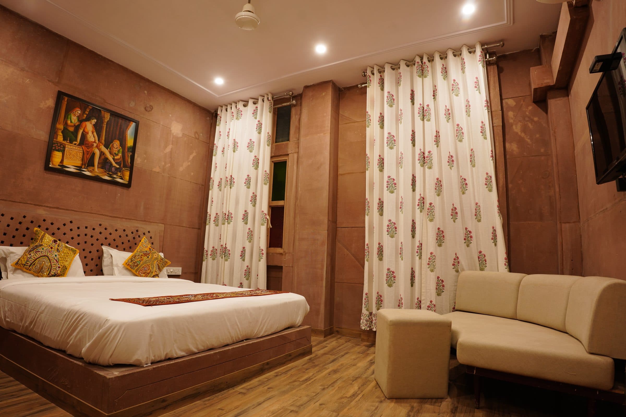 Rani's Regal Retreat